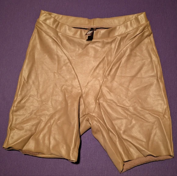 SKIMS Brown Shapewear Shorts - Picture 3 of 5